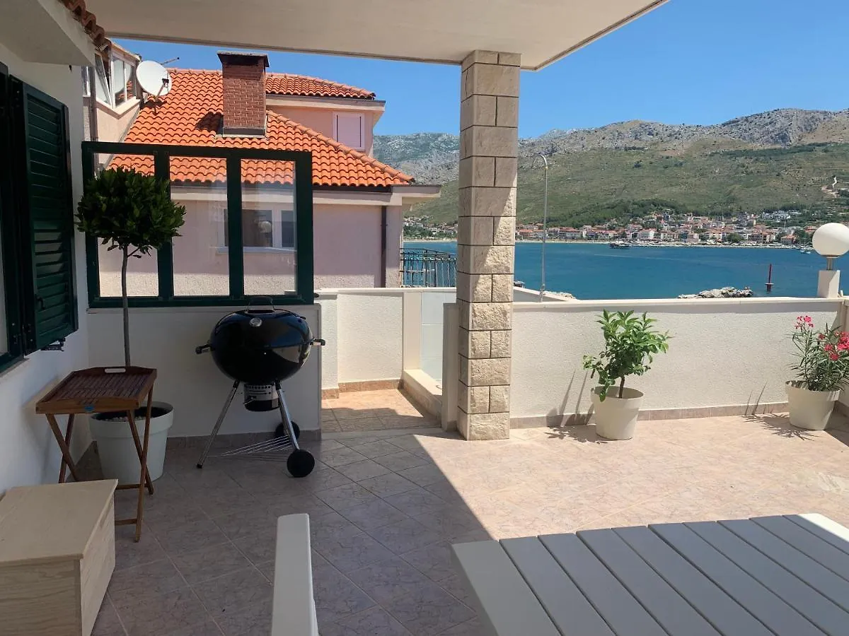Beachfront Apartments Σπλιτ